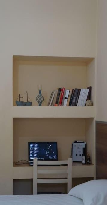 Alle'S M Shyri Studio Apartment Тирана Екстериор снимка